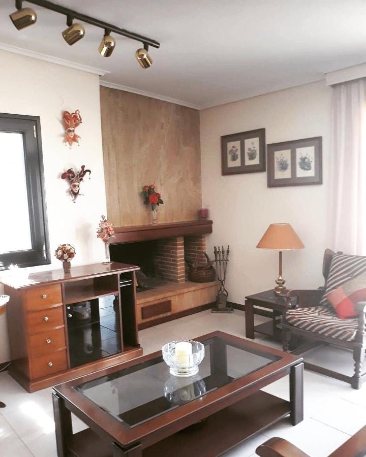 Fantastic Villa, A 5 Minute Drive From The Beach! Athena Bagian luar foto